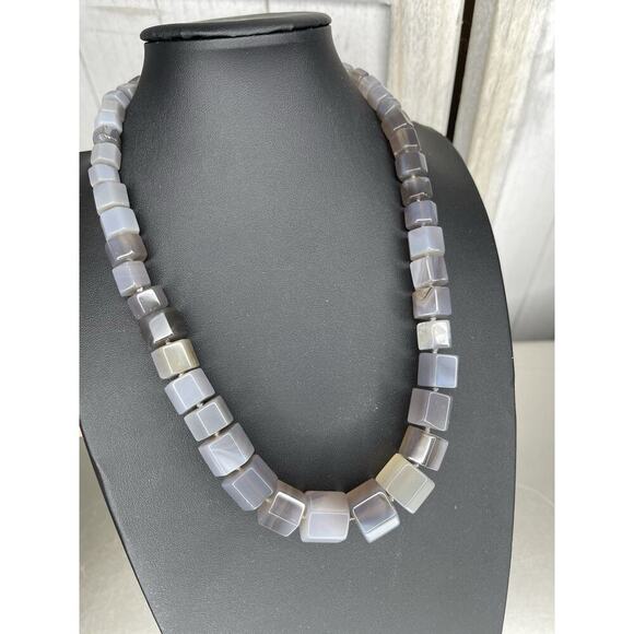 Polished Gray Agate Pearl Silver Tone Necklace Hand Knotted Square Beads Chunky - Picture 1 of 4